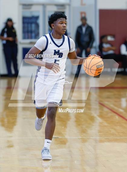 Thumbnail 1 in Mt. Bethel Christian Academy vs. McCallie (Hard in the Paint) photogallery.