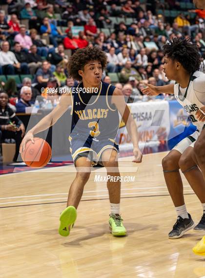 Thumbnail 2 in Elmont vs West Genesee (NYSPHSAA Class AA Final) photogallery.
