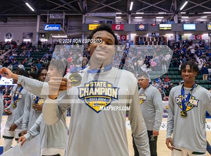 Thumbnail 2 in Elmont vs West Genesee (NYSPHSAA Class AA Final) photogallery.
