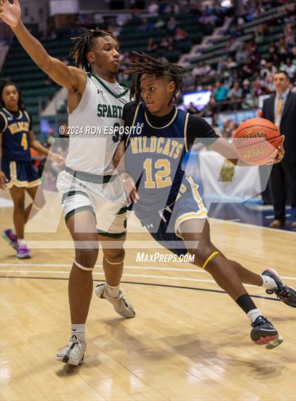 Thumbnail 3 in Elmont vs West Genesee (NYSPHSAA Class AA Final) photogallery.