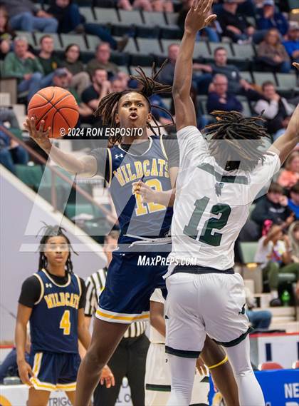 Thumbnail 1 in Elmont vs West Genesee (NYSPHSAA Class AA Final) photogallery.