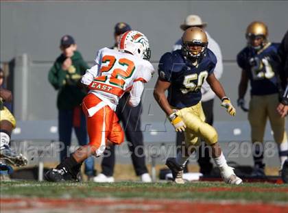 Thumbnail 1 in East Lincoln vs. Reidsville (NCHSAA 2-AA Football Final) photogallery.
