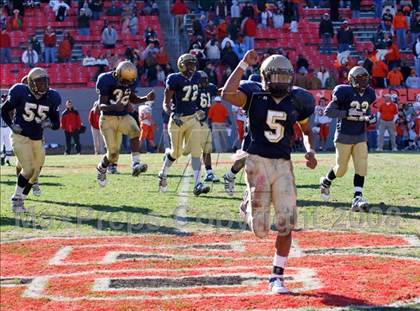 Thumbnail 2 in East Lincoln vs. Reidsville (NCHSAA 2-AA Football Final) photogallery.