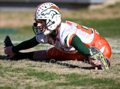 Thumbnail 2 in East Lincoln vs. Reidsville (NCHSAA 2-AA Football Final) photogallery.