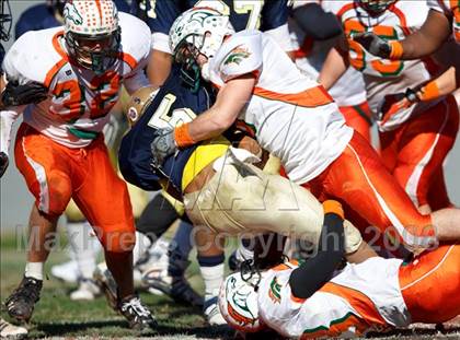 Thumbnail 2 in East Lincoln vs. Reidsville (NCHSAA 2-AA Football Final) photogallery.