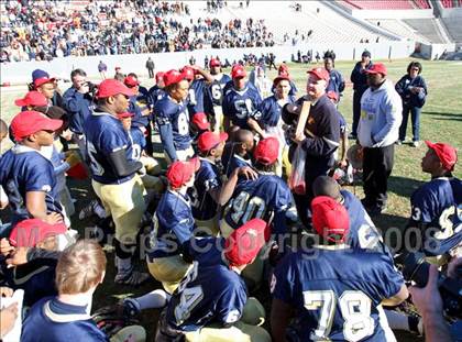 Thumbnail 3 in East Lincoln vs. Reidsville (NCHSAA 2-AA Football Final) photogallery.