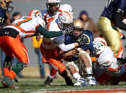 Thumbnail 3 in East Lincoln vs. Reidsville (NCHSAA 2-AA Football Final) photogallery.