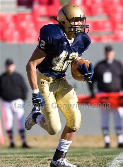 Thumbnail 2 in East Lincoln vs. Reidsville (NCHSAA 2-AA Football Final) photogallery.