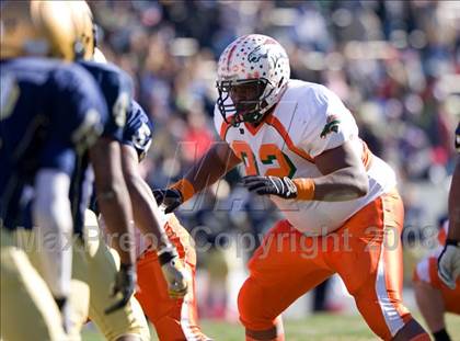 Thumbnail 3 in East Lincoln vs. Reidsville (NCHSAA 2-AA Football Final) photogallery.