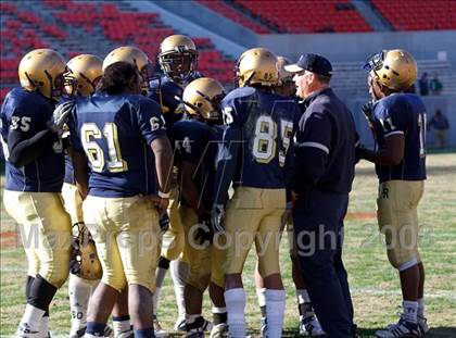 Thumbnail 3 in East Lincoln vs. Reidsville (NCHSAA 2-AA Football Final) photogallery.