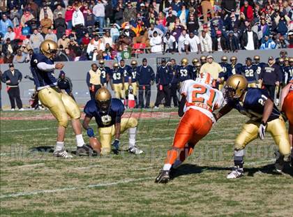 Thumbnail 1 in East Lincoln vs. Reidsville (NCHSAA 2-AA Football Final) photogallery.