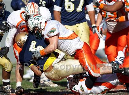 Thumbnail 3 in East Lincoln vs. Reidsville (NCHSAA 2-AA Football Final) photogallery.