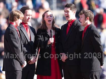 Thumbnail 3 in East Lincoln vs. Reidsville (NCHSAA 2-AA Football Final) photogallery.