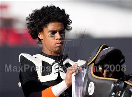 Thumbnail 2 in East Lincoln vs. Reidsville (NCHSAA 2-AA Football Final) photogallery.