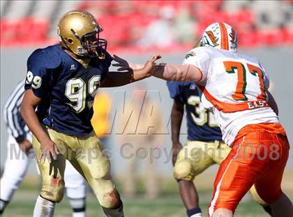 Thumbnail 2 in East Lincoln vs. Reidsville (NCHSAA 2-AA Football Final) photogallery.