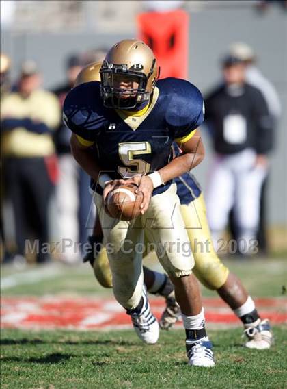 Thumbnail 2 in East Lincoln vs. Reidsville (NCHSAA 2-AA Football Final) photogallery.