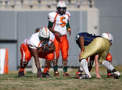 Thumbnail 3 in East Lincoln vs. Reidsville (NCHSAA 2-AA Football Final) photogallery.