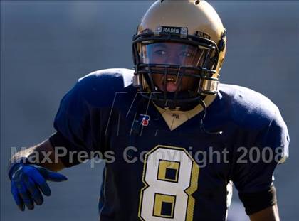 Thumbnail 1 in East Lincoln vs. Reidsville (NCHSAA 2-AA Football Final) photogallery.