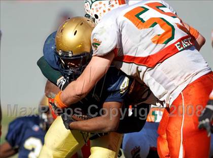 Thumbnail 3 in East Lincoln vs. Reidsville (NCHSAA 2-AA Football Final) photogallery.