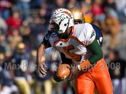 Thumbnail 3 in East Lincoln vs. Reidsville (NCHSAA 2-AA Football Final) photogallery.