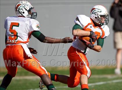 Thumbnail 3 in East Lincoln vs. Reidsville (NCHSAA 2-AA Football Final) photogallery.