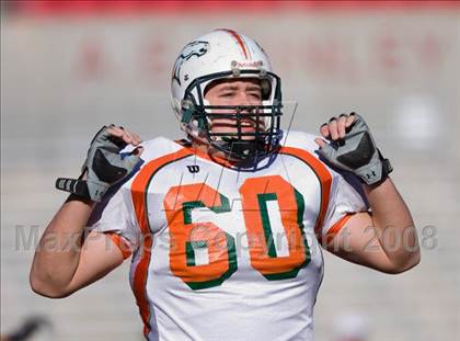 Thumbnail 3 in East Lincoln vs. Reidsville (NCHSAA 2-AA Football Final) photogallery.