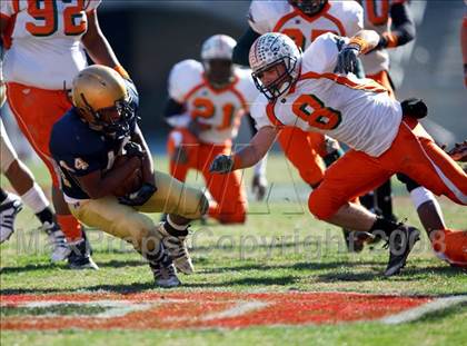 Thumbnail 2 in East Lincoln vs. Reidsville (NCHSAA 2-AA Football Final) photogallery.