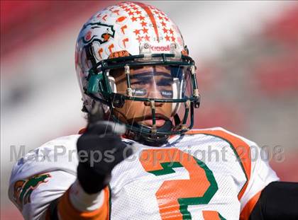 Thumbnail 1 in East Lincoln vs. Reidsville (NCHSAA 2-AA Football Final) photogallery.