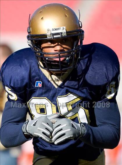 Thumbnail 1 in East Lincoln vs. Reidsville (NCHSAA 2-AA Football Final) photogallery.
