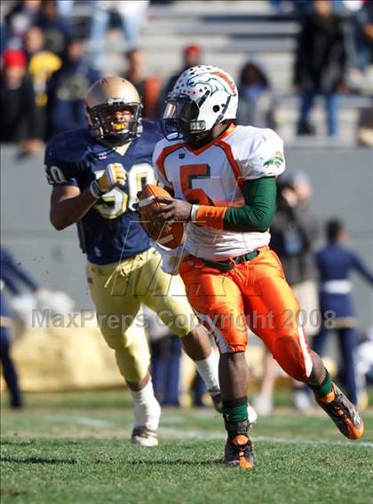 Thumbnail 1 in East Lincoln vs. Reidsville (NCHSAA 2-AA Football Final) photogallery.