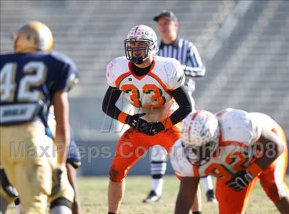 Thumbnail 2 in East Lincoln vs. Reidsville (NCHSAA 2-AA Football Final) photogallery.
