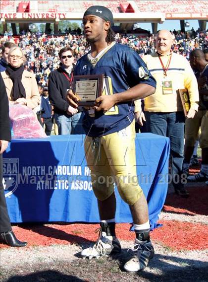 Thumbnail 1 in East Lincoln vs. Reidsville (NCHSAA 2-AA Football Final) photogallery.