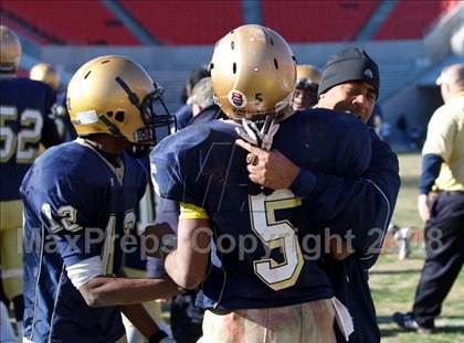 Thumbnail 3 in East Lincoln vs. Reidsville (NCHSAA 2-AA Football Final) photogallery.