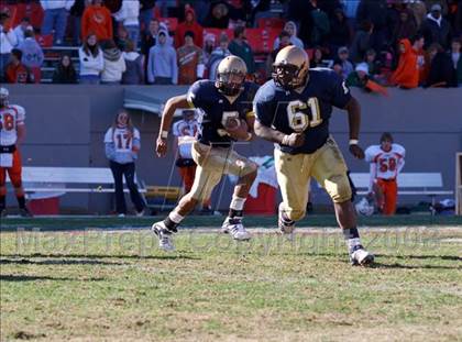 Thumbnail 2 in East Lincoln vs. Reidsville (NCHSAA 2-AA Football Final) photogallery.