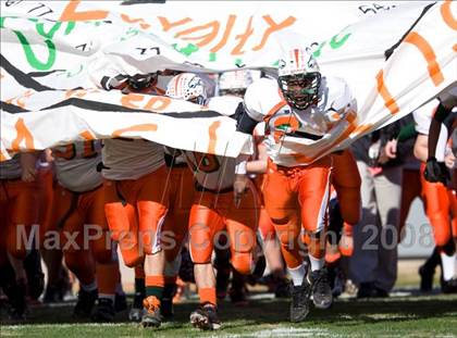 Thumbnail 1 in East Lincoln vs. Reidsville (NCHSAA 2-AA Football Final) photogallery.
