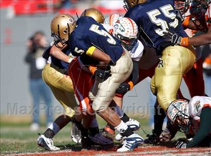 Thumbnail 1 in East Lincoln vs. Reidsville (NCHSAA 2-AA Football Final) photogallery.