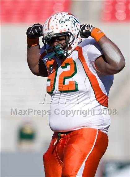 Thumbnail 1 in East Lincoln vs. Reidsville (NCHSAA 2-AA Football Final) photogallery.
