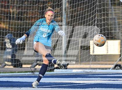 Thumbnail 2 in Branson @ Marin Catholic photogallery.