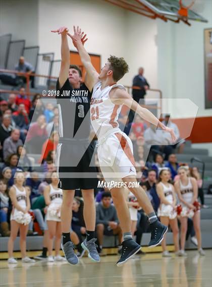 Thumbnail 1 in Volcano Vista vs. Eldorado (APS Metro Tournament Finals) photogallery.