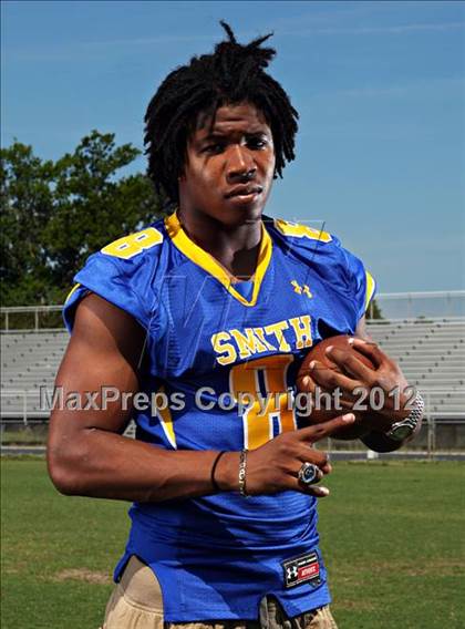 Thumbnail 2 in Oscar Smith (Preseason Top 25 Photo Shoot)  photogallery.