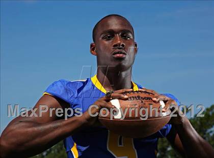 Thumbnail 3 in Oscar Smith (Preseason Top 25 Photo Shoot)  photogallery.