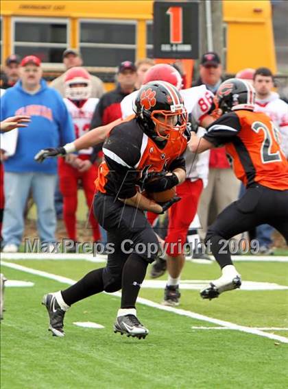 Thumbnail 2 in Clarion vs. Cameron County photogallery.
