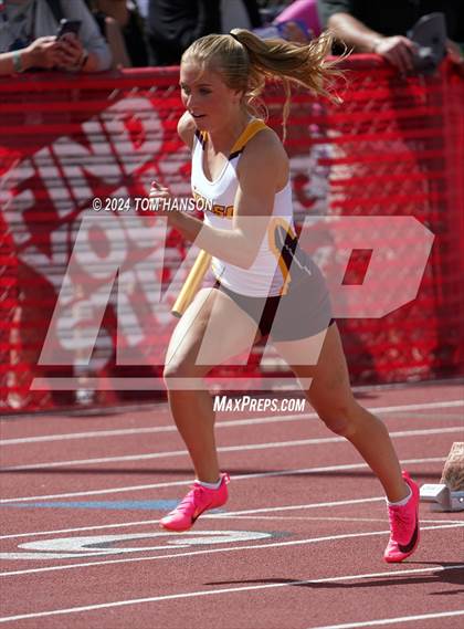 Thumbnail 3 in CHSAA Finals (Relays) photogallery.
