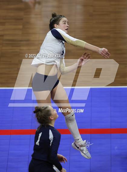 Thumbnail 3 in Palmer Ridge vs. Lewis-Palmer (CHSAA 4A 3rd Round) photogallery.