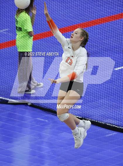 Thumbnail 2 in Palmer Ridge vs. Lewis-Palmer (CHSAA 4A 3rd Round) photogallery.