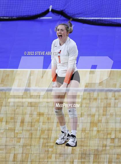 Thumbnail 2 in Palmer Ridge vs. Lewis-Palmer (CHSAA 4A 3rd Round) photogallery.