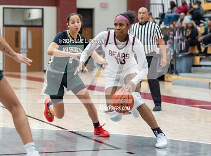 Thumbnail 3 in South Bend Washington @ Lawrence Central photogallery.