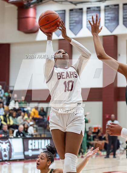 Thumbnail 3 in South Bend Washington @ Lawrence Central photogallery.