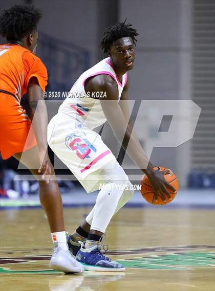 Thumbnail 1 in Bishop Gorman vs. Sheldon (Tarkanian Classic) photogallery.