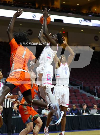 Thumbnail 1 in Bishop Gorman vs. Sheldon (Tarkanian Classic) photogallery.